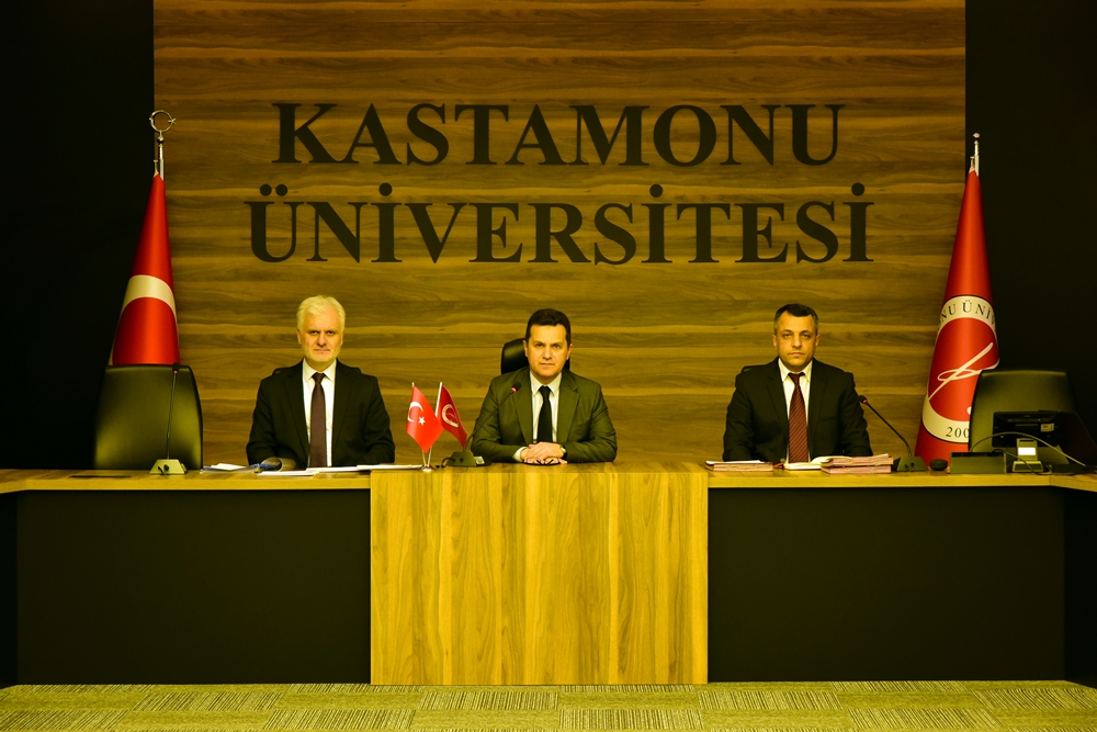 Kastamonu Üniversitesi Senato Toplantısında 2024 Performans Verileri ve 2025 Performans Hedefleri Görüşüldü