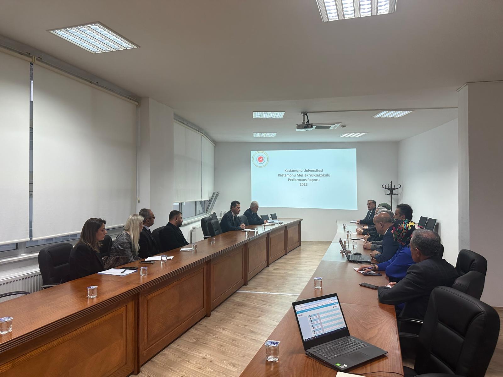 Kastamonu Meslek Yüksekokulu Fakültesi Akademik Performans Değerlendirme Toplantısı